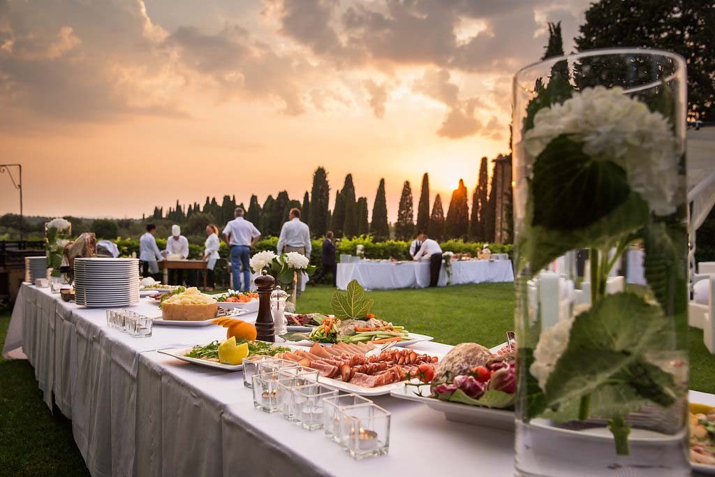 Buffet bei Hochzeit 