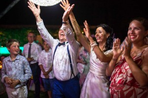 Brautpaar am Abend der Hochzeit in der Toskana