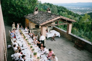 Abendessen bei Landhaushochzeit in der Toskana