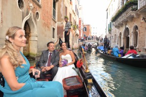 Gondelfahrt Brautpaar Venedig