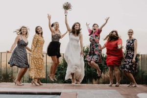 Braut und Freundinnen in der Toskana